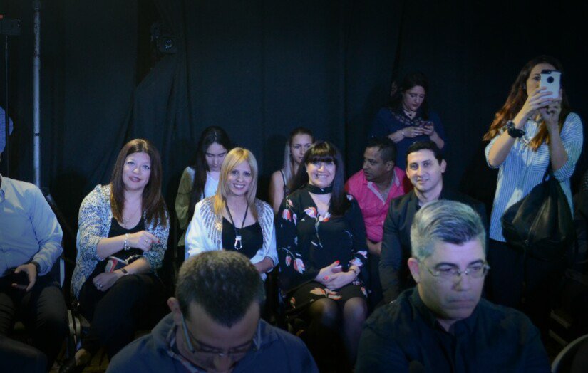 Emynanoffpenoff's tweet photo. Ya estamos en la presentación de @eldapertile. #EldaDiputada ❤ https://t.co/AZOON2sFiS
