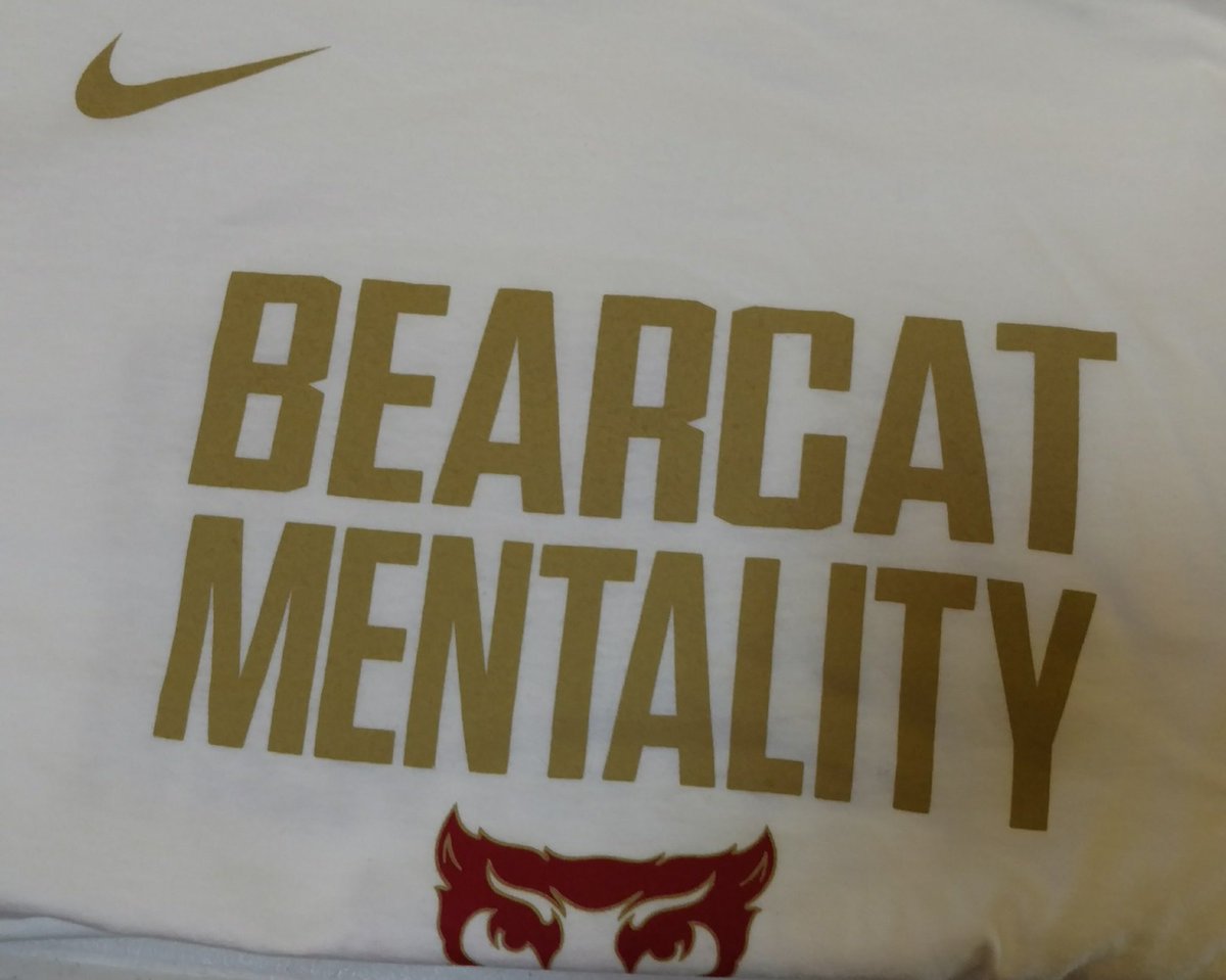 WillametteMBB's tweet photo. That's a wrap on #ProHoop2017! Keep that #BearcatMentality all year and we will see you in 2018! https://t.co/kyLuEQEm1c