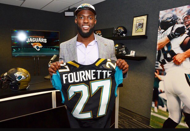 USFC_Jaguars's tweet photo. Training camp opens today. Excited to see new faces and veterans. The season looks bright for the young jags, now led by #LF27 https://t.co/hjeCLW5bY5