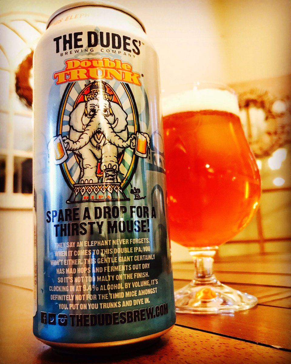 _CraftBeer's tweet photo. Me: @thedudesbrew #DoubleTrunk #DIPA
Whatcha Got? https://t.co/G1TaapBYLb