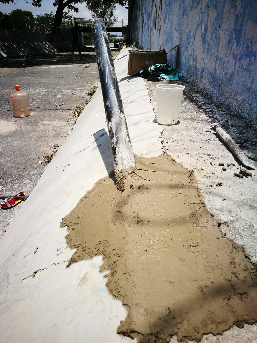 urbeskate's tweet photo. Seguimos apoyando a #ciudadpatineta ahora un #polejam #locopolejam #skatediy #urbeskate #skatediy https://t.co/1957WkUVO8