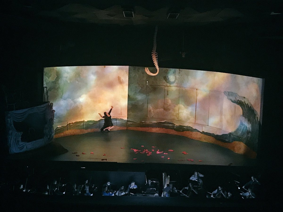 simplysantafenm's tweet photo. *Menacing laugh* 😈 #sfoinstameet #sfoalcina #santafeopera https://t.co/GOWdc5JwAR