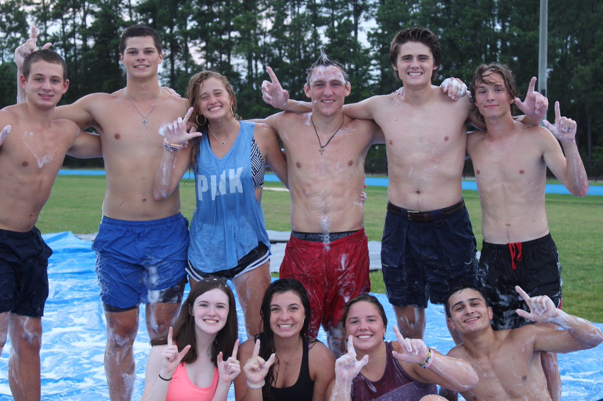CHS Junior Class tweet media