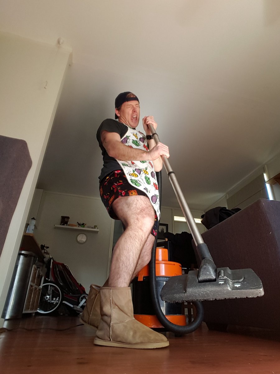 WatchDadJump's tweet image. #OMG busted rocking out to #nickelback in a cleaning apron and Uggies.  I'm officially worse than #Potus. #dad #fail #dadlife #me #life #no