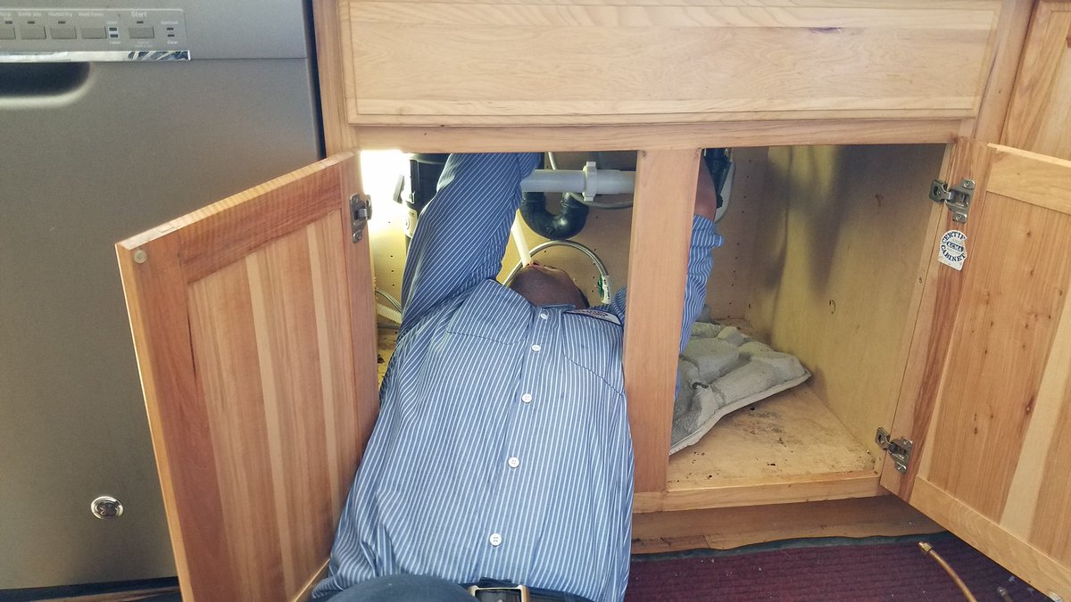 PureDrainSVC's tweet image. Brandon assuming the all too familiar "plumbers position ".