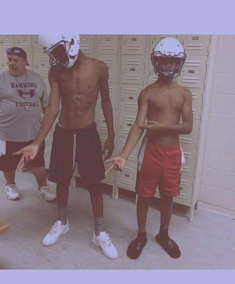 LKing504's tweet photo. Bag bro 🚀🏈🙏🏾 https://t.co/AyZCXfvDhF