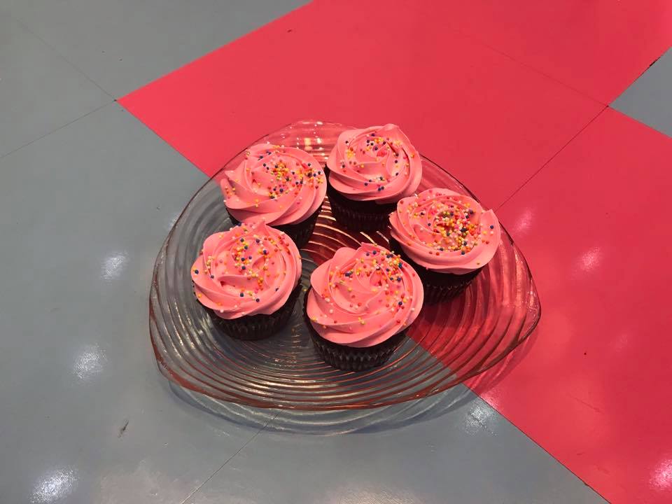 doe_mal_lay's tweet photo. Lovely cakes and cupcakes😍Wanna try???
#Doemal #foodie #findRestaurants #foodporns  #CakeGallery #awesomeness #Lovely #cakes #cupcakes https://t.co/H3PUjAAMFv