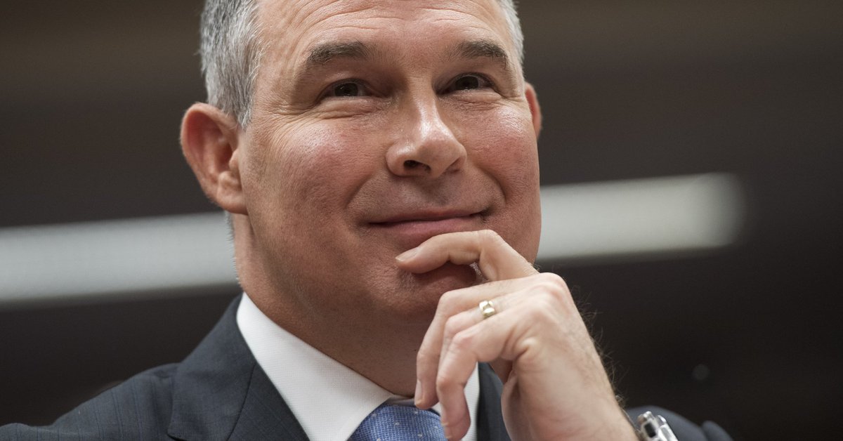HuffPost's tweet photo. House GOP tries to slip through "radical" rollback of drinking water protections https://t.co/qs4nErR2fT https://t.co/7QmunjixMK