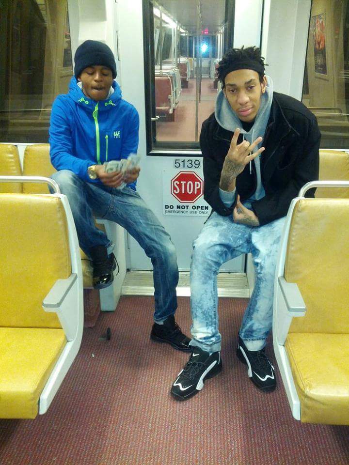 1StoppHatnn's tweet photo. Letter Just Came In From My Right Hand , He Told Me Stamp Him 😂 Free My Round 🤞🏽🖤🔓 #FreeBayBay https://t.co/Dm8SJ97N7X