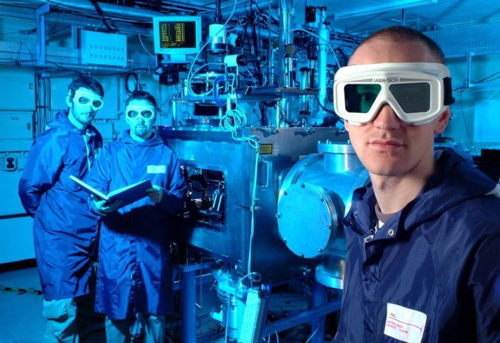 culhamsummer's tweet photo. Last day of the 2017 summer school starts with laser wakefield acceleration from Dr Stuart Mangles of @ImperialPhysics https://t.co/nIqsEEzkVt