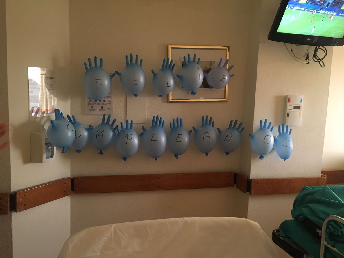 cuidarvidas's tweet photo. Historias de Hospital. Pensabas, Carlos, que después de semejante cirujía, el día de tu cumple, pasaría desapercibido,pero...no, SORPRESAAA https://t.co/oWufKEYQmw
