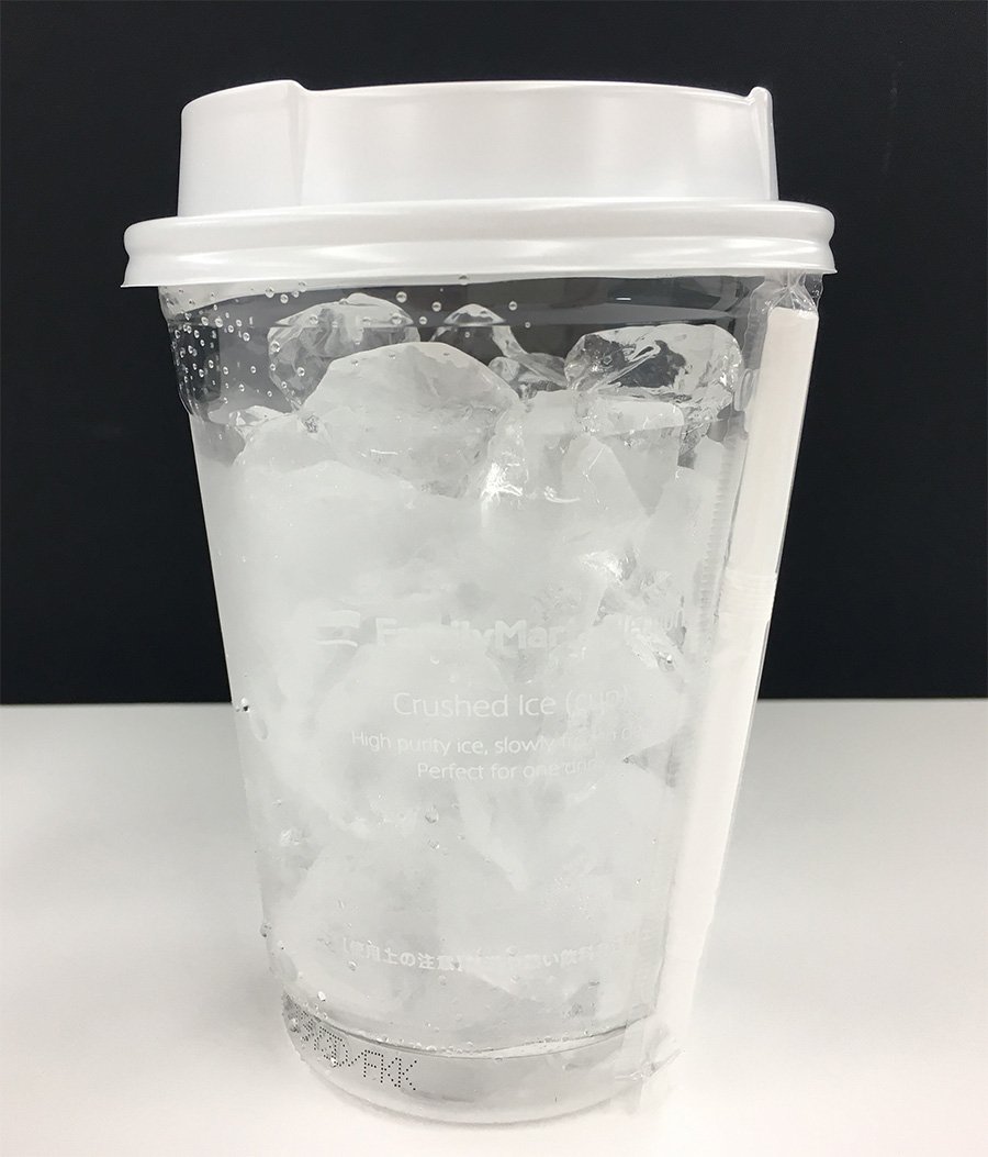 O Xrhsths 保険市場 大阪マラソン部 19 Sto Twitter 暑い 思わず声に出したくなるほど 日中の大阪は暑いです 夕方のジョギング時間には気温が下がってくれれば そんな暑い日のオフィスのお供は これ コンビニの かちわり氷 です ぬるくなった飲み物に