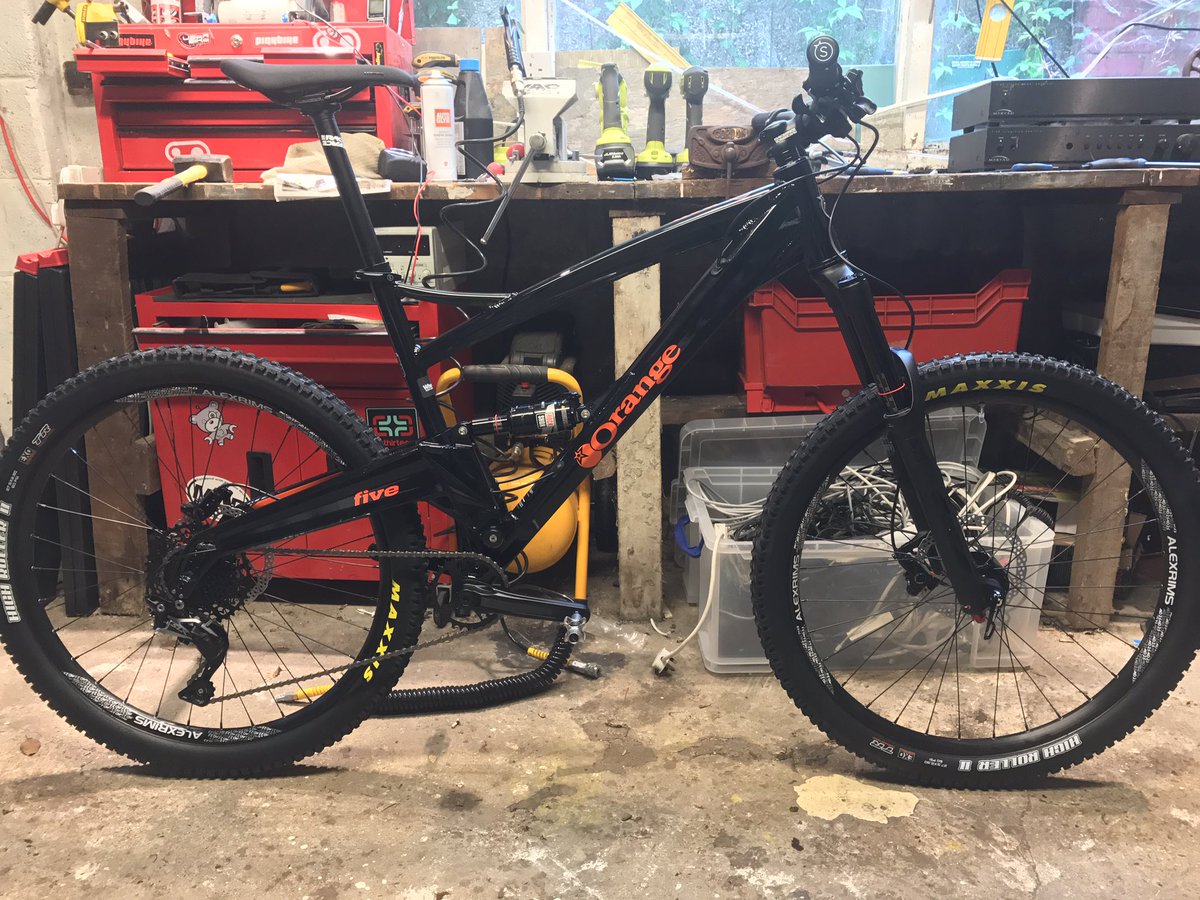 bom_tarnes's tweet photo. Thanks @Wheeliesonline for the awesome service providing my insurance replacement bike! https://t.co/ElBxOv3ALh
