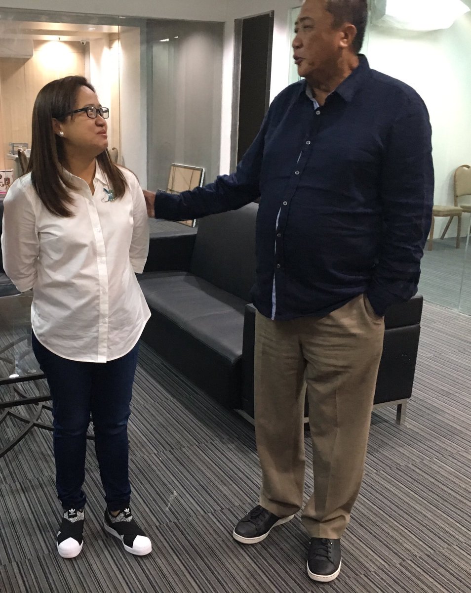 sarchavez's tweet photo. Bocaue Mayor Joni V. Tugna thanked @DOTr_PH Sec Art Tugade for approving her town's traffic decongestion plan #DOTrInClark @senatorjoelv https://t.co/QLbfNsZ1yf