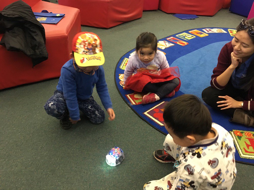 Preschool exploring robotics <a href="/LPSLibrary/">LPS Library</a> @MarkDiamondLPS