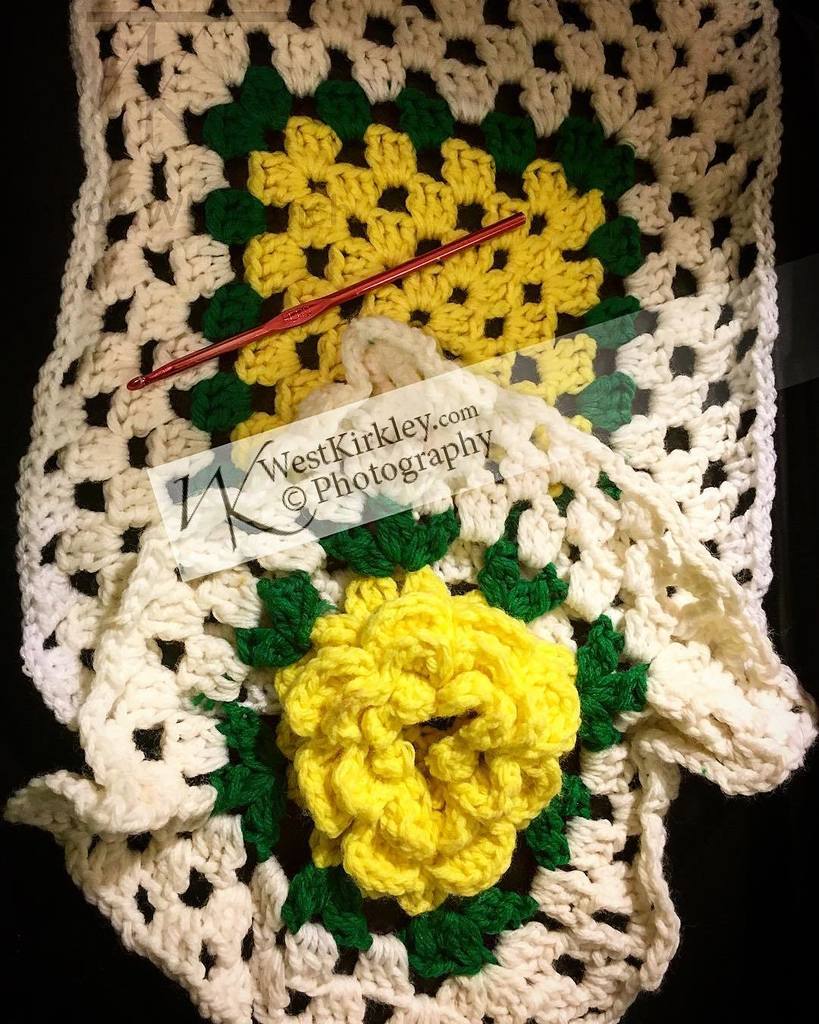 westphd's tweet photo. It's Time to finish this #project ... #crocheted #roses and #grannysquares #yellowroses #westphd #westkirkley https://t.co/KLsRfXauGz https://t.co/Wc8mmWBv4h