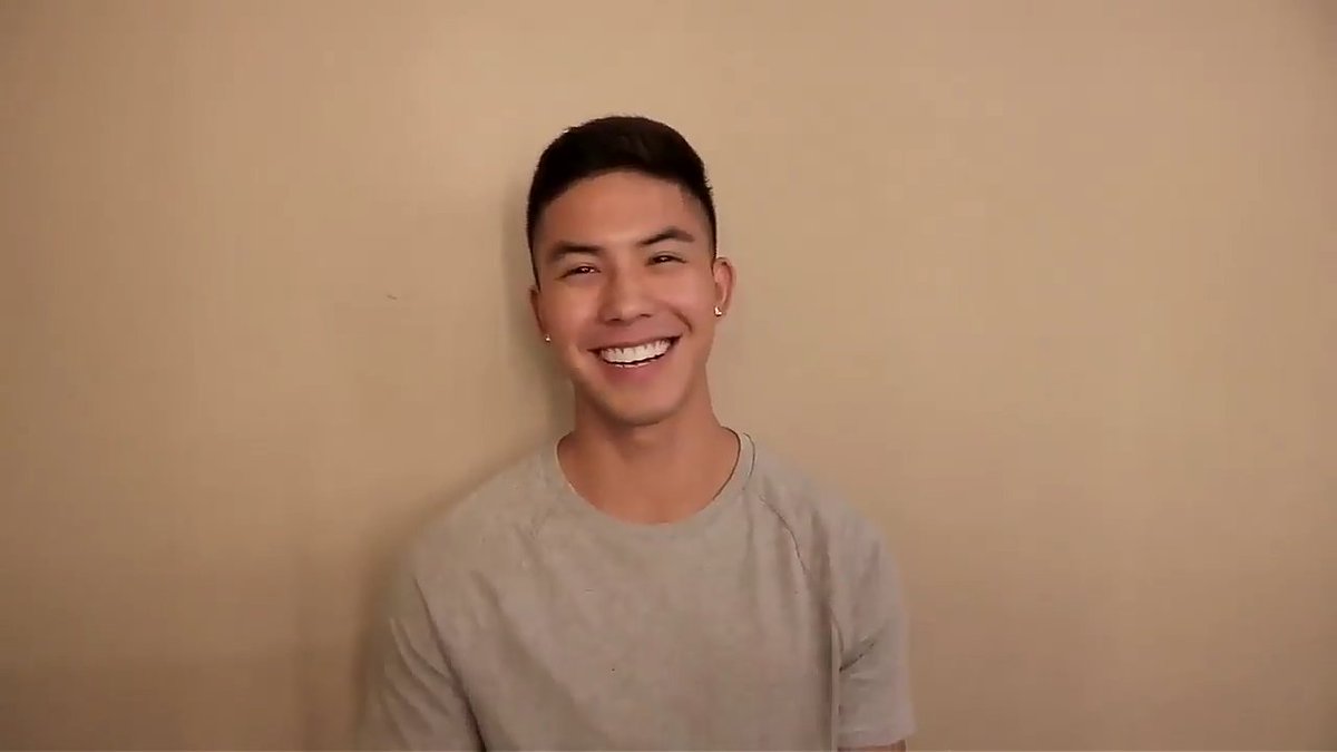 SLabrusca's tweet photo. Kuya @tonythesharky ia not gay ok. Wag kayo mga basher jan. Baka gusto nyo sumikat. Nyeta kayo ha. Wala kayong karapatan. We love you https://t.co/3nkbKwZI5i