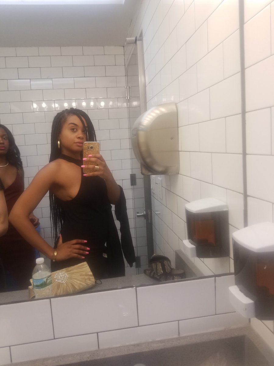 IAmTraceyR's tweet image. #selfielife #setlif e #actress