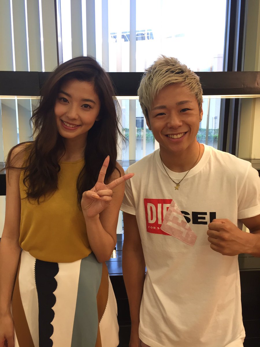 Uzivatel Smart Na Twitteru 最新号のディーゼル連載は K 1 World Gp フェザー級王者の武尊 選手と朝比奈彩さんが考える 夏のデート服 理想のデートプランまで超具体的に考えてくれましたよ Smart9月号 Smartオフショット 武尊 朝比奈彩 ディーゼル