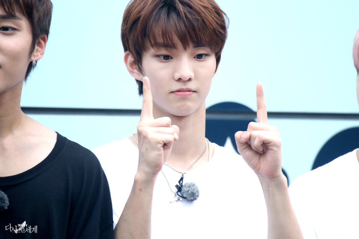 THEBOYZ_WORLD's tweet photo. 170722 1+1=큐요미 💕

#Q #큐 #THEBOYZ #더보이즈 @Creker_THEBOYZ https://t.co/khZ5d1MCBa