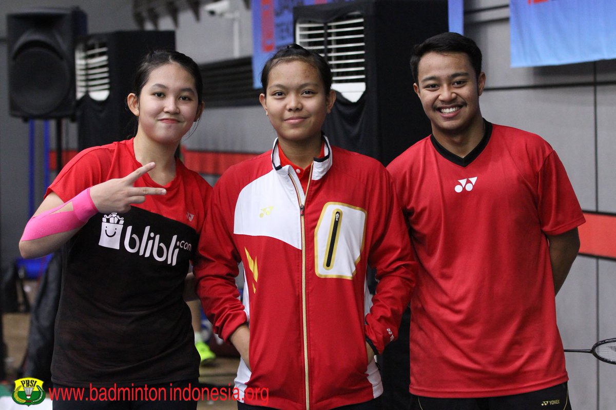 Badminton Indonesia در توییتر Ribka Sugiarto Siti Fadia Silva Ramadhanti Dan Rehan Naufal Kusharjanto Ajc2017