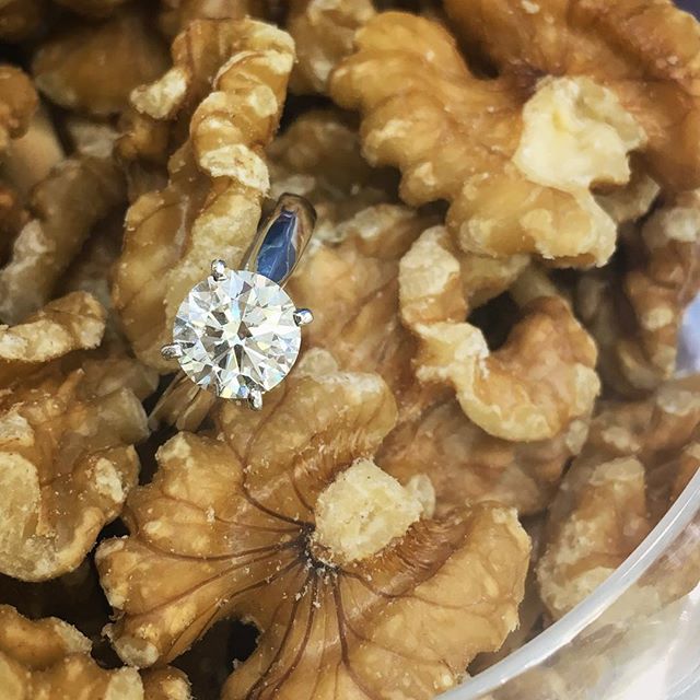 Going nuts for this platinum solitaire diamond 💎 ring!
