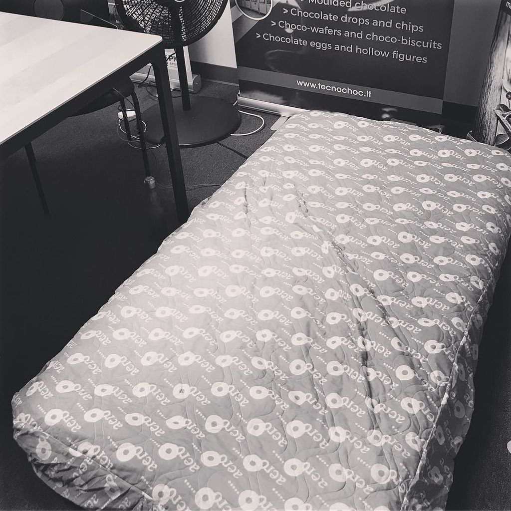 JohnnyIuzzini's tweet photo. Being a startup is difficult and demanding, sometimes it means sleeping on the office floor. https://t.co/G82mVTioL4 https://t.co/efD7zzAZrK