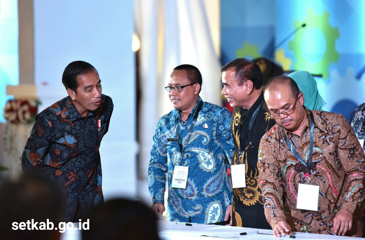 setkabgoid's tweet photo. Presiden @jokowi menghadiri peluncuran program pendidikan vokasi Industri di Astra Otoparts, GIIC Cikarang @SATU_Indonesia @Kemenperin_RI https://t.co/7h3jBRclLK