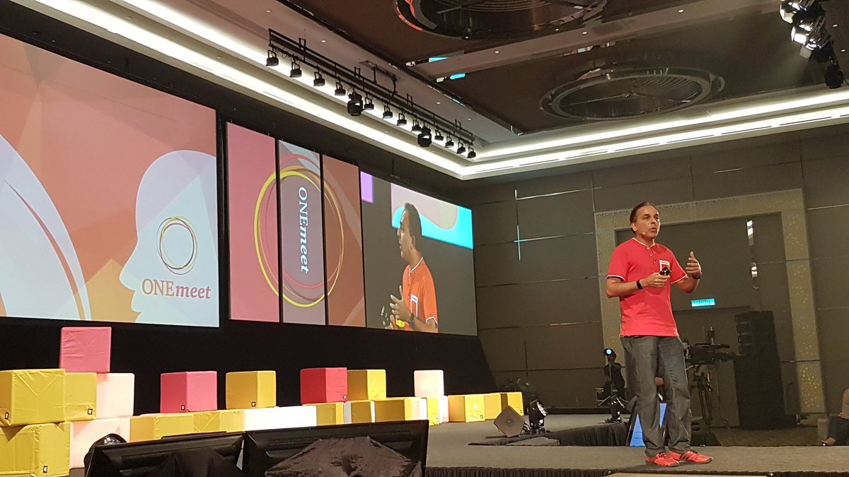 LayseeW's tweet photo. Excited to be here to hear from @PwC_Malaysia #pwconemeet https://t.co/Ysd39IIojM