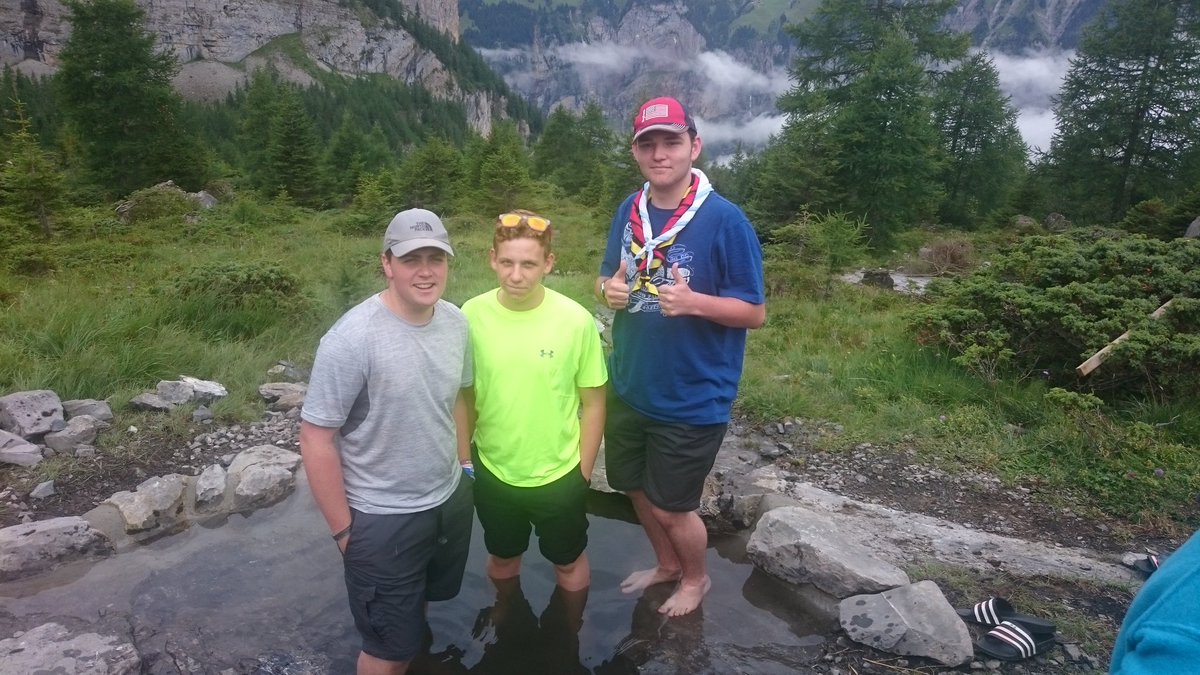 NorthScouts's tweet photo. The water in the bathroom at the Doldenhorn Hutte is a little chilly. #CardiffKISC17 https://t.co/R9qZfLXrRp