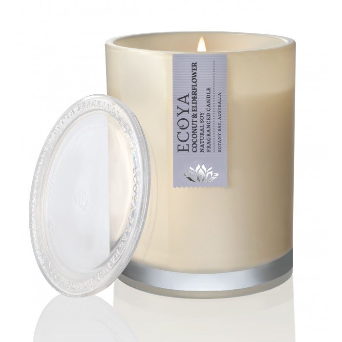 LifeAndStyle01's tweet photo. Ecoya Metro Coconut &amp; Elderflower soy wax candle (RRP £32) £27 @ https://t.co/L8dKE0WZmU #lifeandstyle #hygge #healing #essentialoils #ecoya https://t.co/uCpVHcpiBM