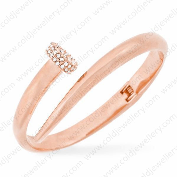 ColdJewellery's tweet photo. Sliver-tone crystals spike cuff -BG1145

#coldjewellery #spikecuff #stainlesssteelbangle #banglebracelets

https://t.co/RUyvjmPUIc https://t.co/Ge24xv99pt