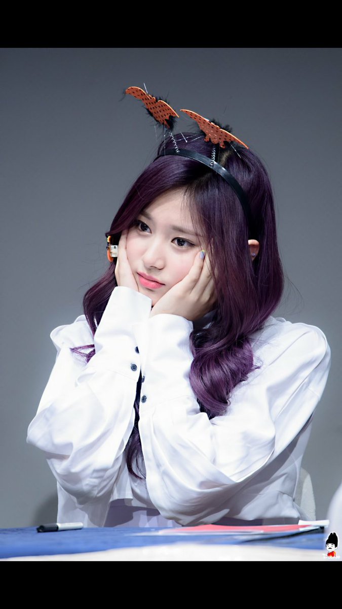 TZUYUIXV's tweet photo. @YOUNGKIXV You miss me this much? ㅋ ㅋ https://t.co/YHPVABp0bV