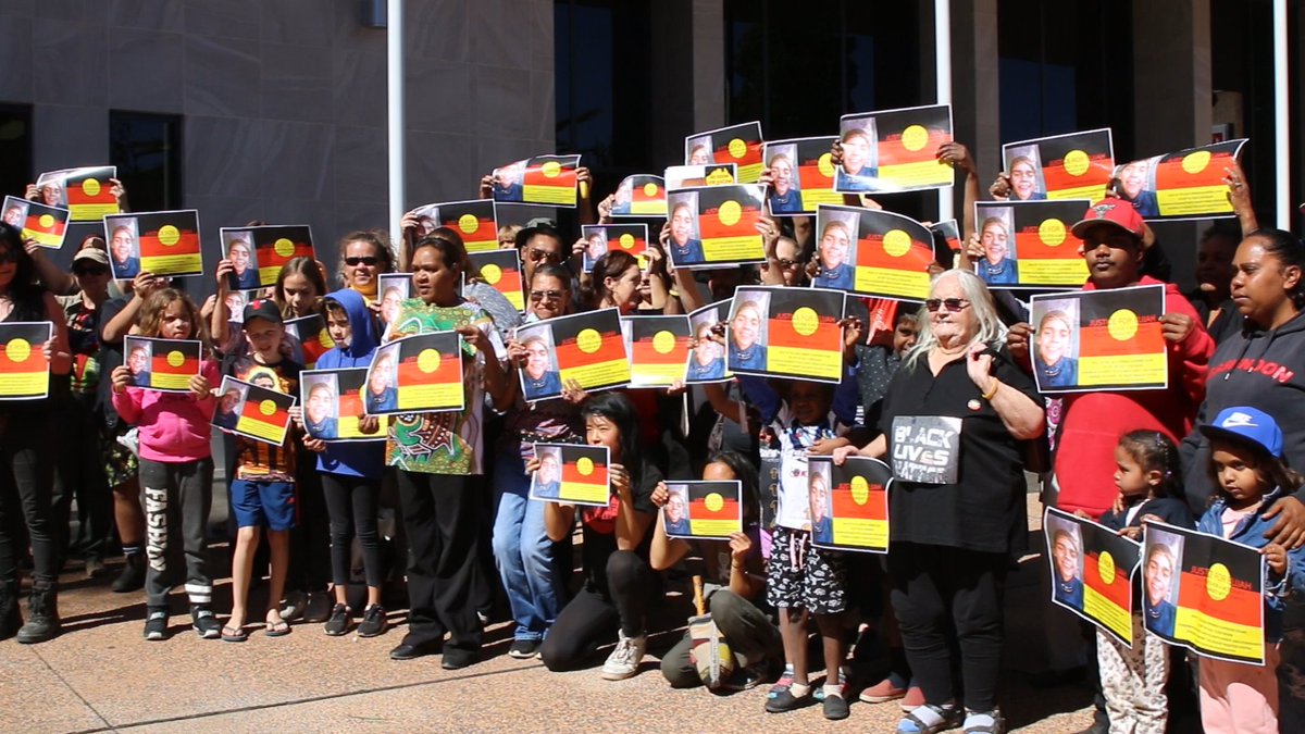 ShutYouthPrison's tweet photo. #JusticeForElijah Elijah's story could happen here in #AliceSprings. 100 ppl occupy Supreme Court media release: https://t.co/y1iVy7N3mb https://t.co/4PuvEnrOjD