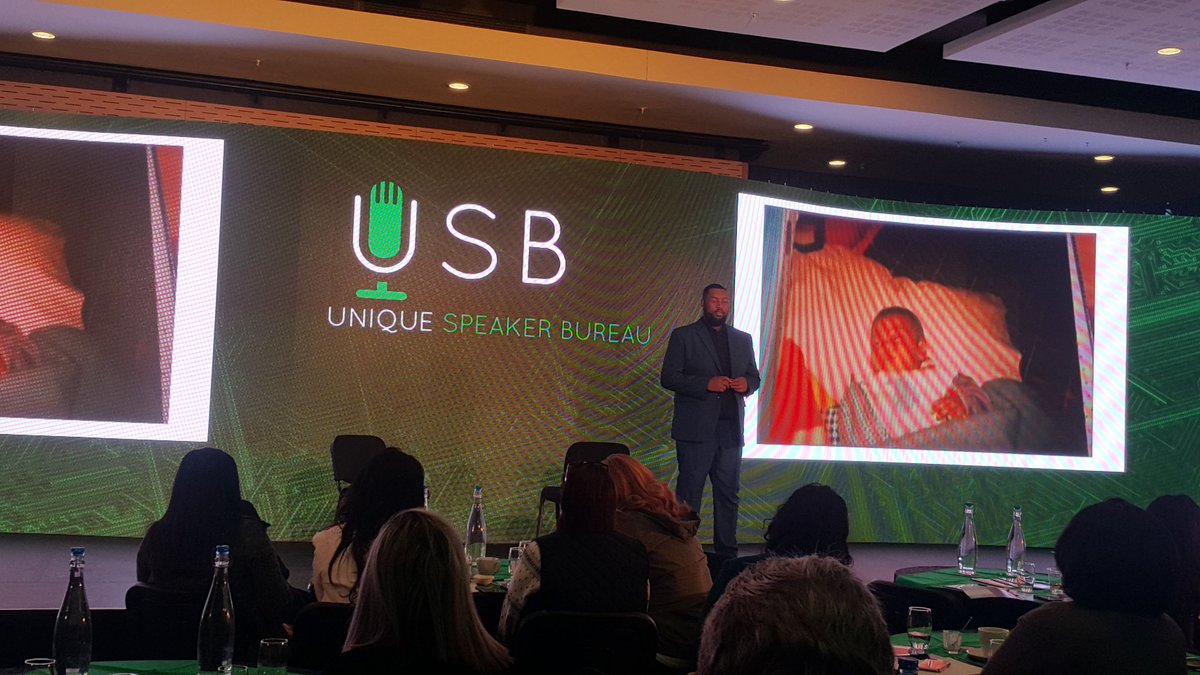 uniquespeakers's tweet photo. The Velvet Voice presenting his new Keynote @cyrusjrogers #USB17
Cyrus Rogers https://t.co/atoOeEeVco
