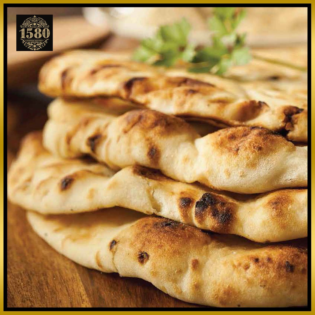 1580Restaurant's tweet photo. Walk in for the perfect Naan #naan #bread #fluffy #soft #light #amazing #cloud #perfect #naanbread #dough #chewy #1580birmingham #indianfood https://t.co/PjM3hEsTjR