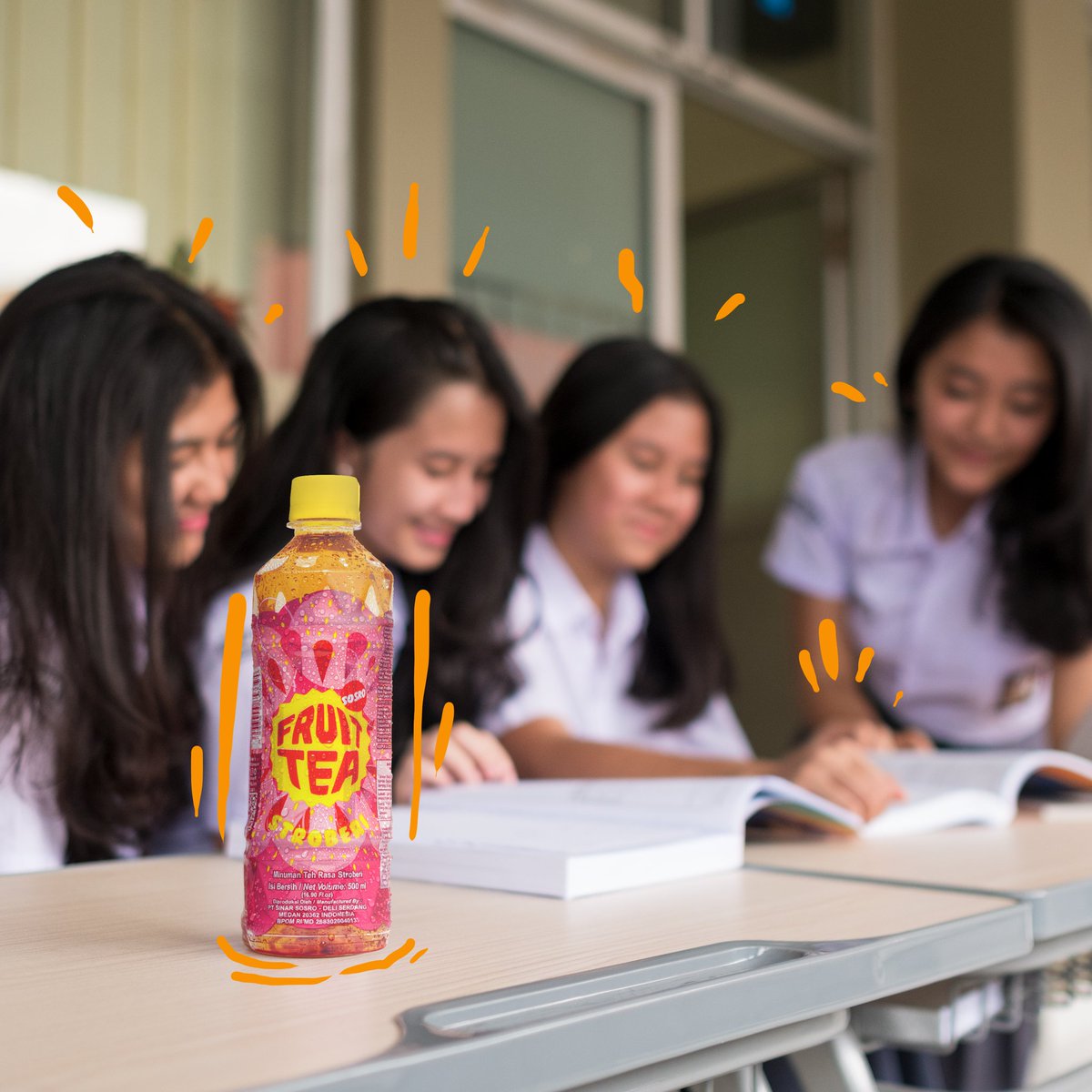 fruitteasosroID's tweet photo. Belom lengkap rasanya kalo belajar kelompok nggak ditemenin #fruitteasosro. Tag temen belajar lo, guys! #fruittease #tebarsensasi https://t.co/oB9WJVTbap