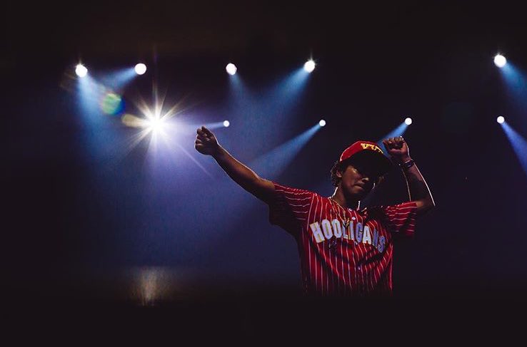 paradisebruno's tweet photo. @BrunoMars 🌚🌝 https://t.co/X5l91eOTeW