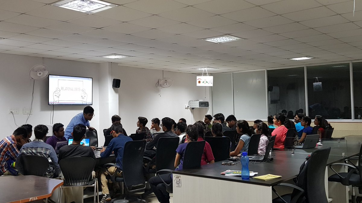 Aaditya025's tweet photo. #iCLab Session on #Database for @TechnoIndiaNJR freshers by @akshay81844 keep it up https://t.co/4GSGHyCM0O