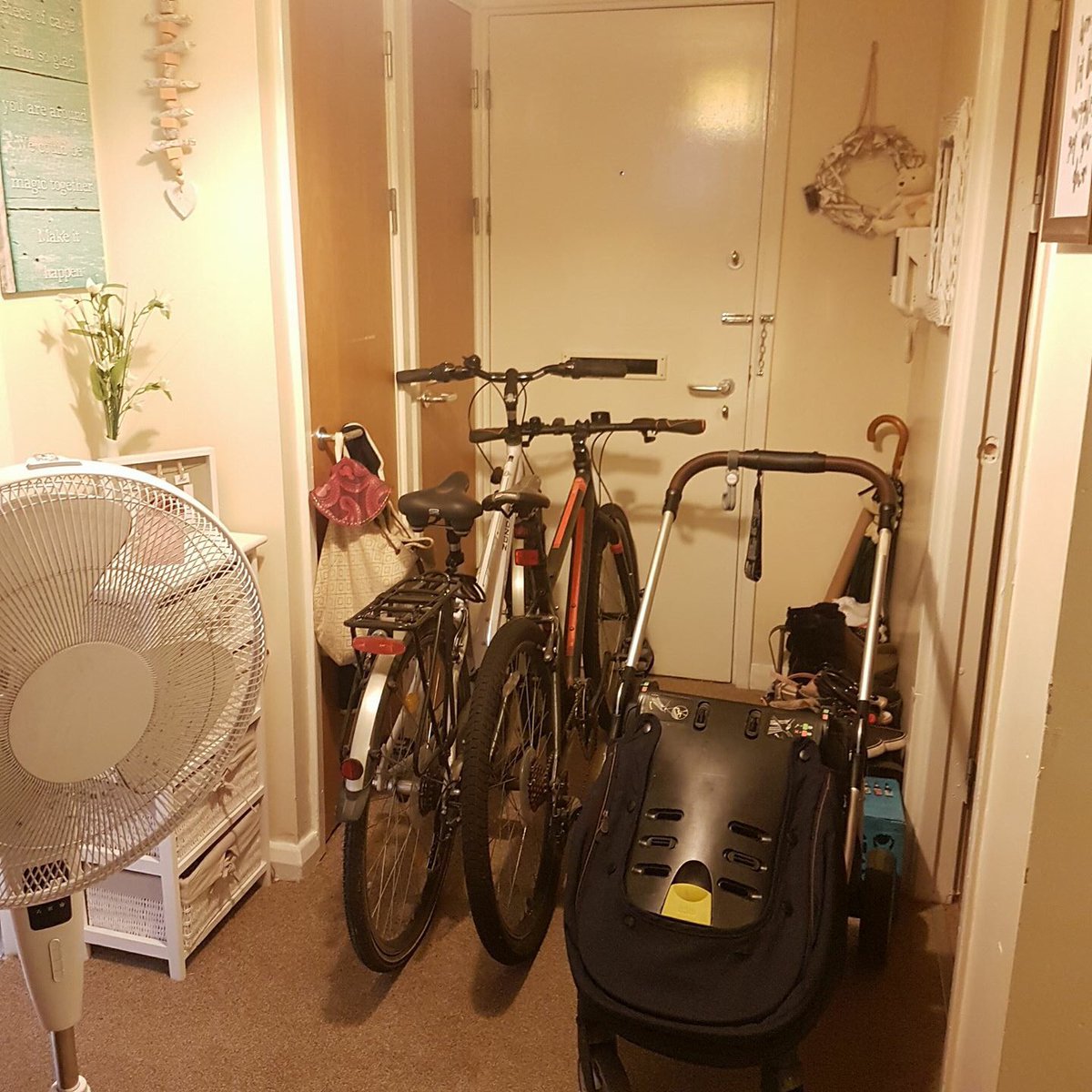 darkeyedkat's tweet photo. Putting #army families safety 1st. Walkways must be clear or items seized. How is this safer in the event of a fire @mod_dio @The_AFF https://t.co/UfSeZvnzVE