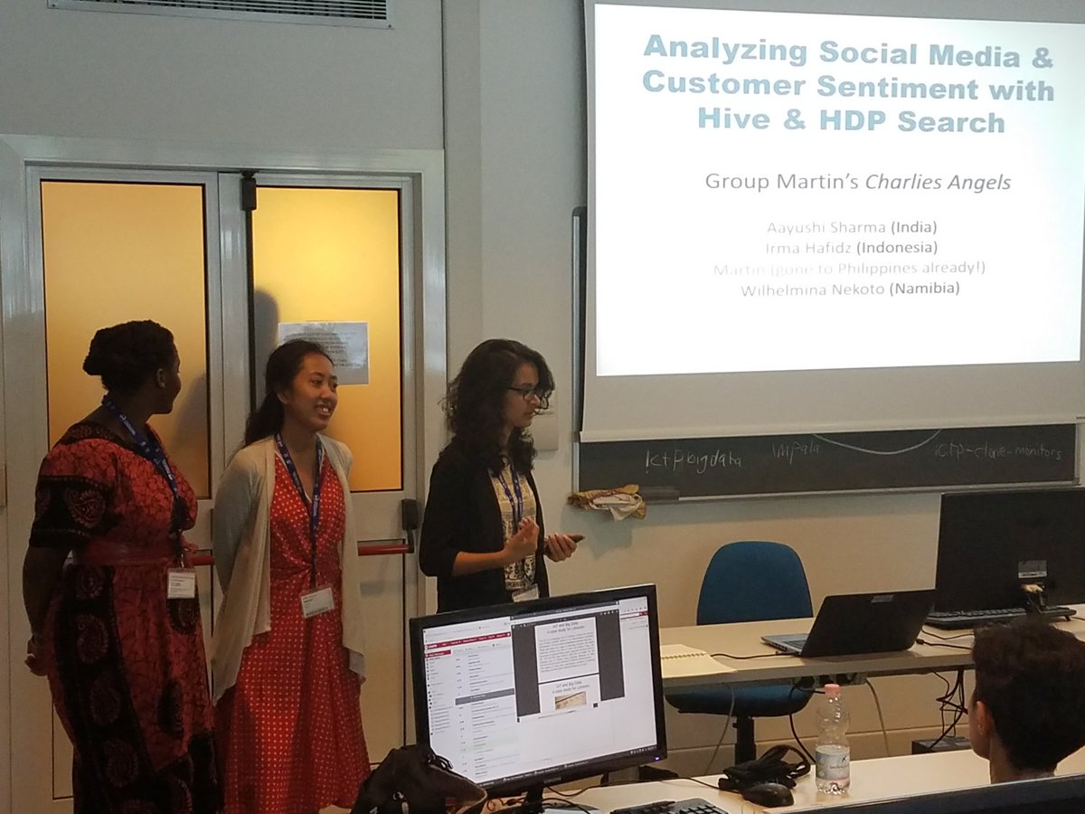 EkpeOkorafor's tweet photo. Presentations from the participants, Big Data/IoT #datatrieste https://t.co/45gMpie86W