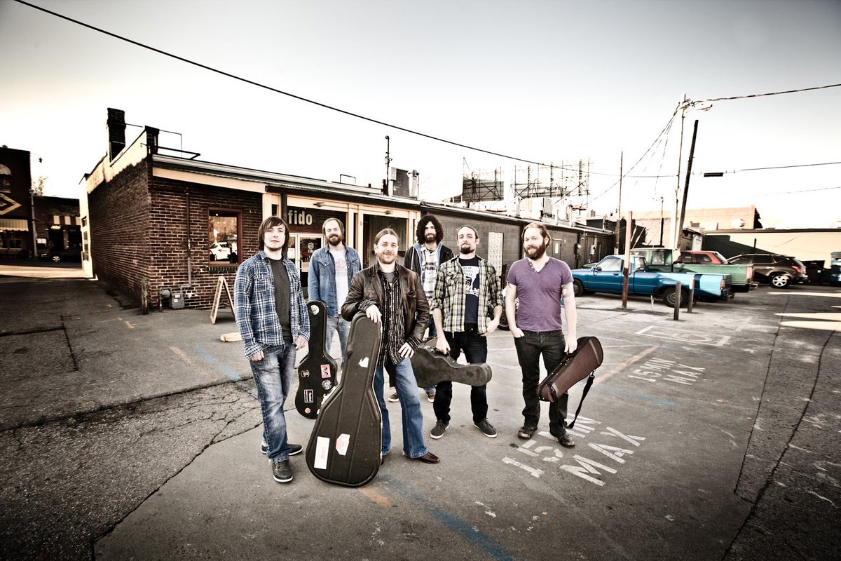 In the Basement Bar tonight, the <a href="/JagerUK/">Jägermeister UK</a> approved Americana outfit <a href="/rackhousepilfer/">Rackhouse Pilfer</a>. Show starts at 10, no door tax. #originalmusic