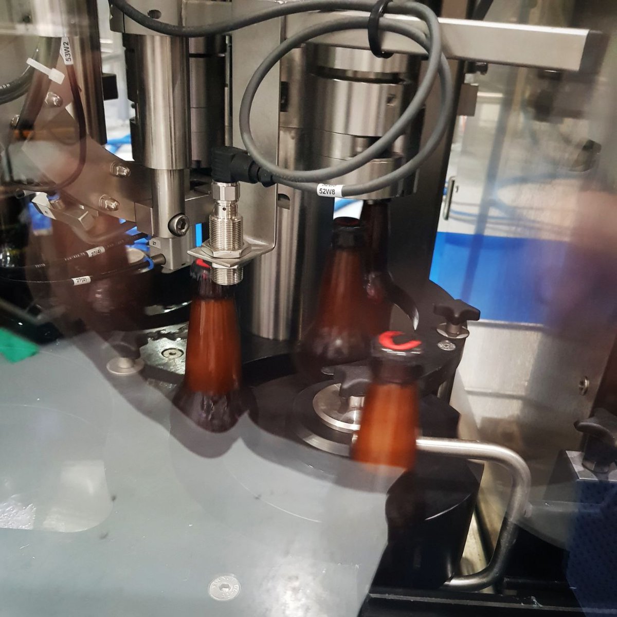 Nuestras Clandestinas en movimiento!!! 🙌🏼 #FaltaPoco #ClandestinaPTY #YoTomoCervezaArtesanal #BuenasPintas #Lupulocos