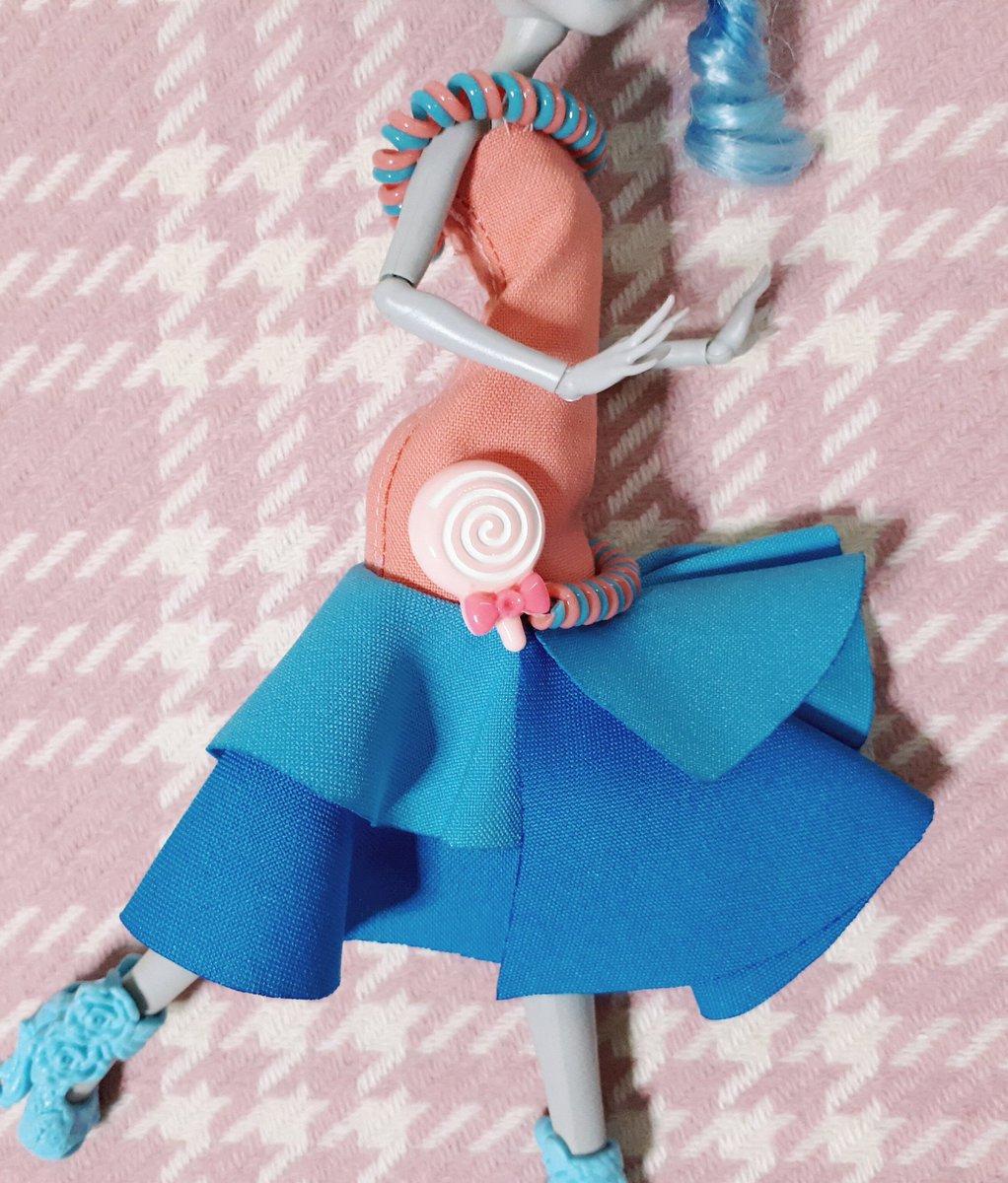 LovelyDirectorY's tweet photo. #shop #sweetconfectionary #monsterhigh #dollstyle https://t.co/iTP8OjTCjh #monsterhighclothes #dollfashion #dolloutfit #foodtheme #swerts https://t.co/DcxZ82mlc0
