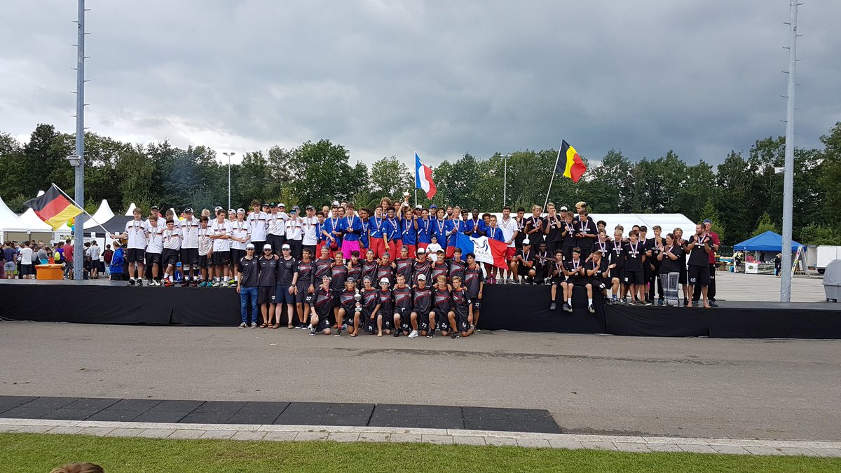 dtn_ffdf's tweet image. Bilan des championnats d Europe 🇫🇷 #ultimate juniors #eyuc2017 
U20 men bronze🥉
U 20 women 4 ème 
U17 men 🥇
U17 women 4 ème 
Bravo à tous 👍
