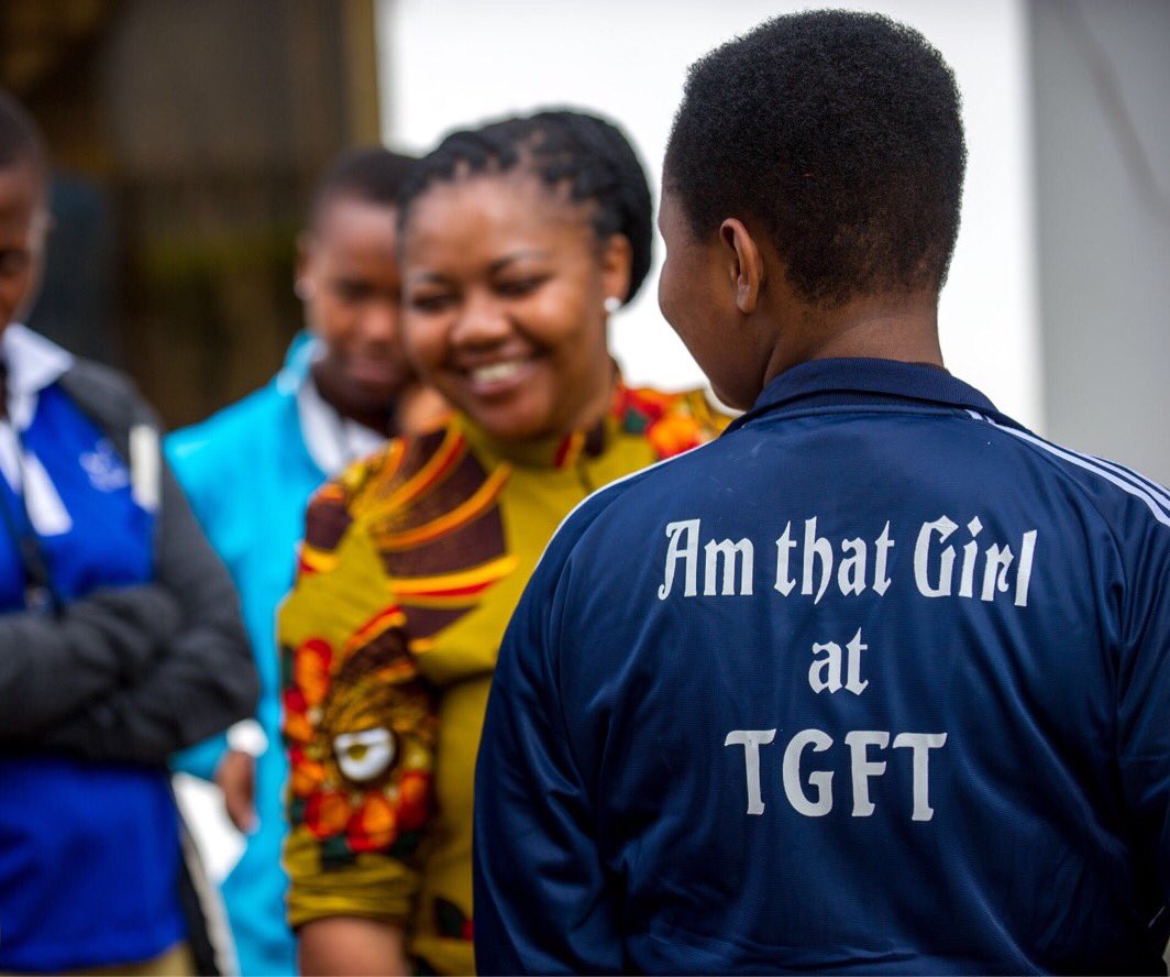 GirlsFDNTanz's tweet photo. "Let your smile change the world..." #girlsfoundation #tanzania #tgft https://t.co/ul58LTs5AW