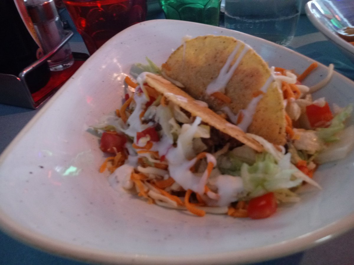 NotoriousStrife's tweet image. Mexican tacos in Italy! @eliazOne I LOVE MEXICAN FOOD❤