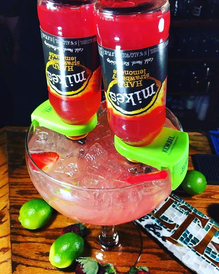 Start your weekend off right at Chiltepes tonight! 🍹 #Chiltepes #cocktails #weekendvibes