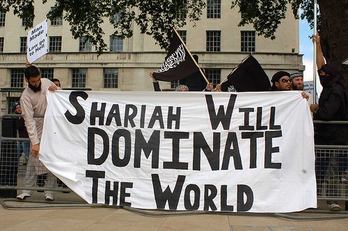 JohnFromCranber's tweet image. 51% of US Muslims Want Sharia Law, Not US Law. My View: Truly 'Moderate Muslims' WOULDN'T WANT Shara Adherents Coming Here #tcot