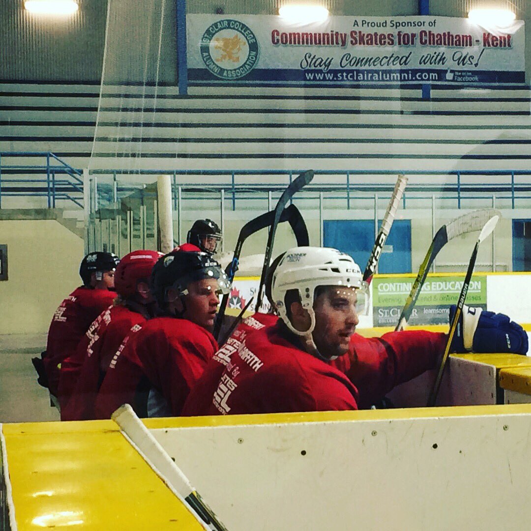 AthletesFuel's tweet photo. Athletes Fuel Cup Game 4:
Team Schaafsma 8-3
Series Tied 2-2
Co-POG @Gspence66 &amp; Joe Raaymakers. Game 5 Tuesday 730pm. Thames Campus Arena. https://t.co/twyxAJ7jKj